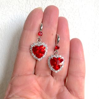 Orecchini cuore rosso con strass