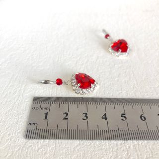 Orecchini cuore rosso con strass