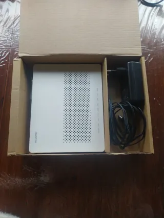 Router Huawei Bianco