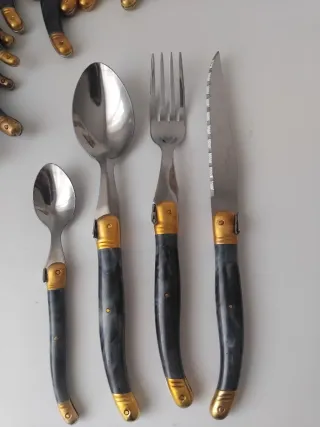 Cubertería Laguiole 6 pax