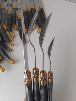 Cubertería Laguiole 6 pax