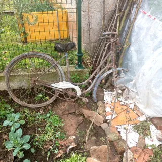 Bicicleta Antigua Azul para Restaurar