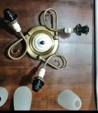 Ottone e ceramica decorati