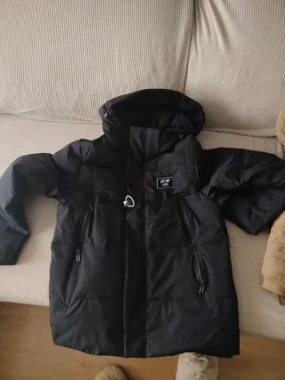 Abrigo de plumas negro