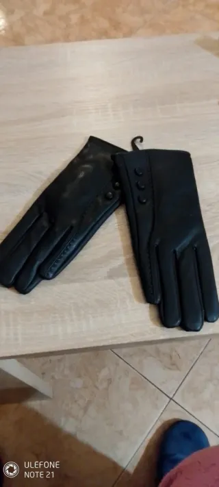 Guantes de mujer negros