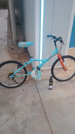 Bicicleta infantil azul