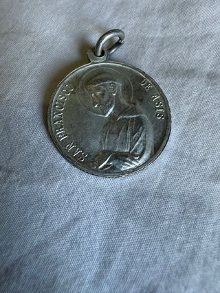Medalla religiosa vintage de aluminio