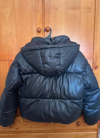 Chaqueta acolchada efecto piel