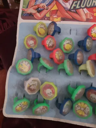 Anillos fluorescentes vintage kiosco