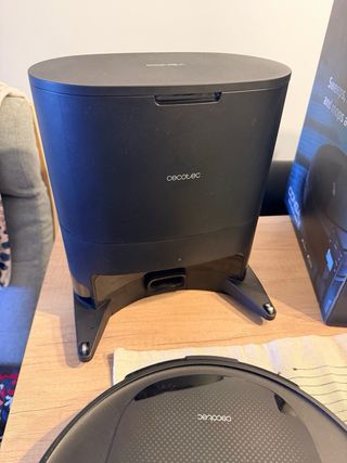 Robot Conga 2290 con base autolimpieza