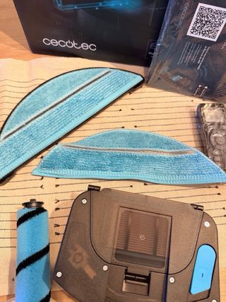 Robot Conga 2290 con base autolimpieza