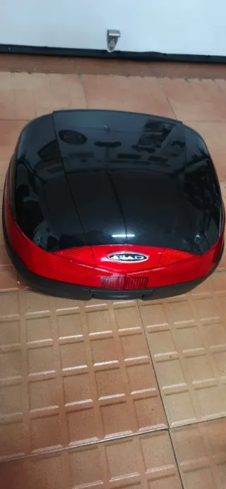 Baúl Shad SH37 para Maxi Scooter