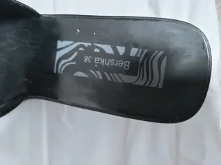 Zapatos Bershka negros tacón plataforma