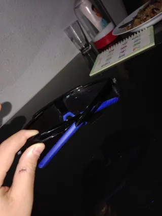 Gafas de sol deportivas negras y azules