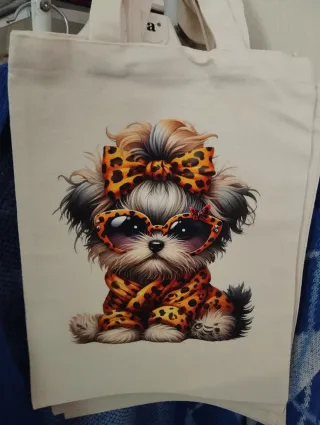 Sacos de lona com bordado de cão