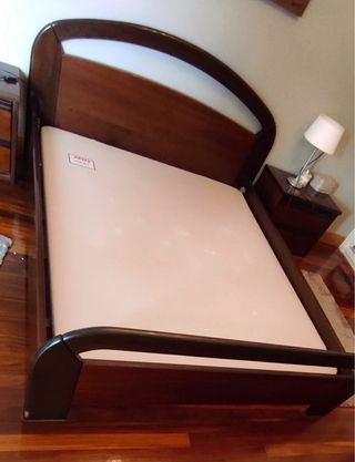 Cama de nogal 150x180