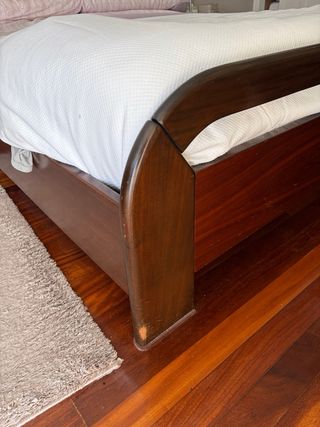 Cama de nogal 150x180