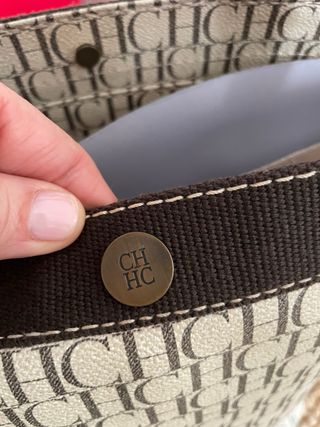 Bolso Carolina Herrera CH Beige y Marrón