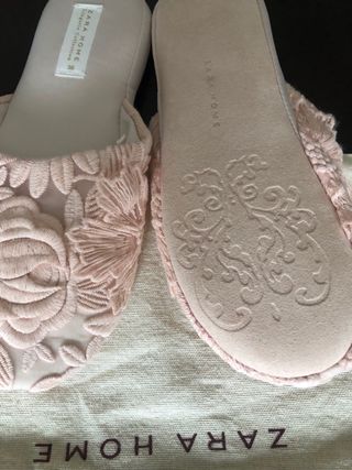 Zapatillas bordadas rosa zara home
