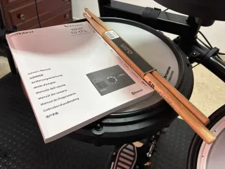 Batería Roland TD-17KVX2 + Accesorios