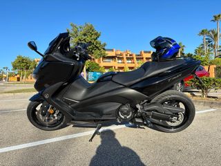 Yamaha Tmax 530 Negra