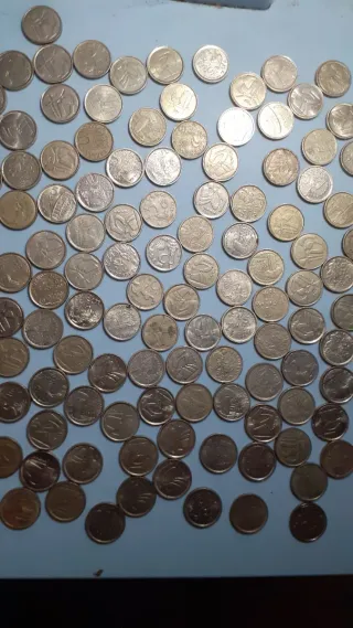150 monedas de pesetas