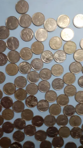 150 monedas de pesetas