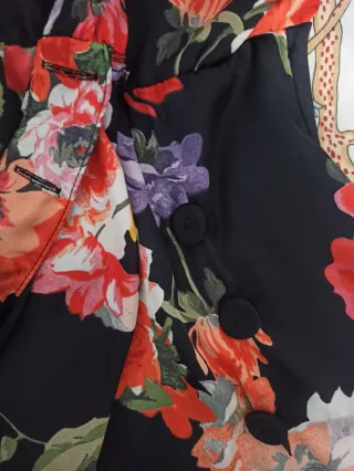 Vestido Zara flores manga larga