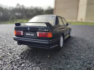 BMW M3 E30 Otto 1/18
