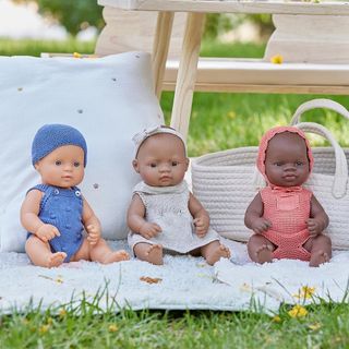 Miniland - Muñeco bebé 32cm con rasgos étnicos y s