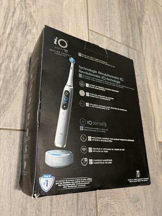 Oral-B iO Series 10 Stardust White