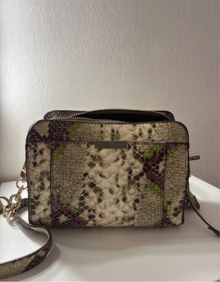 Bolso Parfois estampado serpiente
