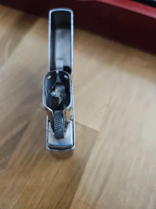 Accendino Zippo inciso