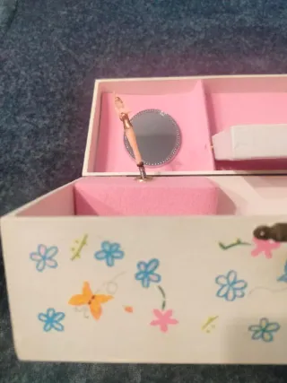 Carillon portagioie con specchio