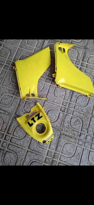 Plásticos Suzuki LTZ Amarillos