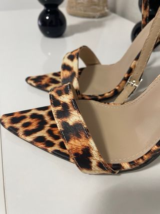 Zapatos de tacón SHEIN estampado leopardo