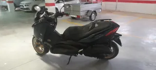 Yamaha XMAX Tech MAX 125 - Finales 2023