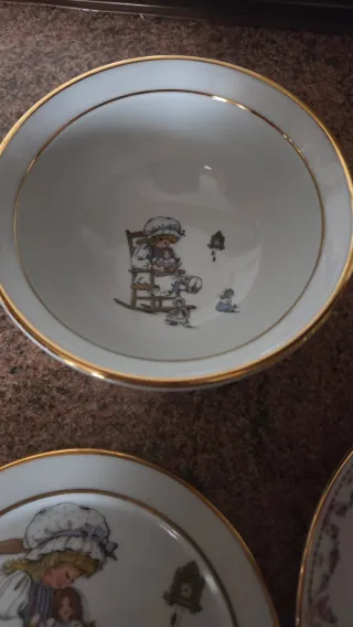 Vajilla con el nombre María de porcelana