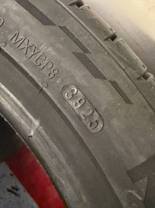 Neumático Kumho 225 40 18