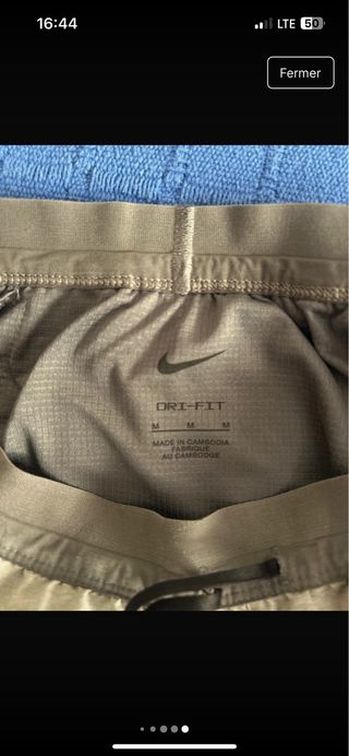 Pantalón corto Nike beige