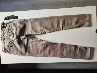 Pantalón chino marca Replay beige/gris
