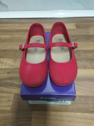 Merceditas tela niña rojas