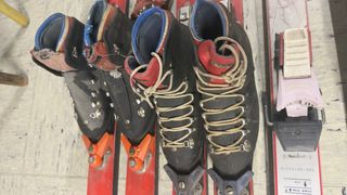 Sci vintage Kastle, Atomic, Red Master e bastoncini