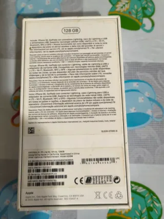 Cargador y Auriculares iPhone Apple