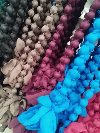 Collar largo bolas tela con flores Nueva temporada