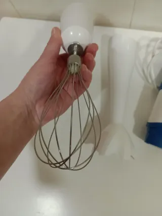 BATIDORA BRAUN 400 WATT CON CORTE Y BATIDOR.