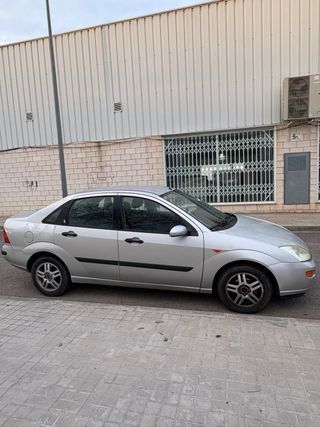 Ford Focus 2000