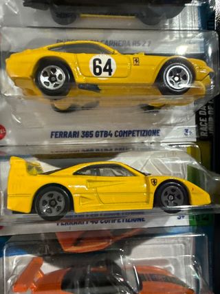 Hot Wheels Ferrari 365 GTB4 Competición y F40