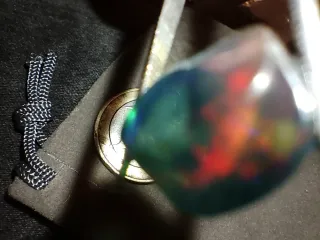 Ópalo Negro Irregular Pulido