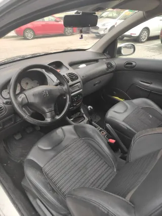 Peugeot 206 2003